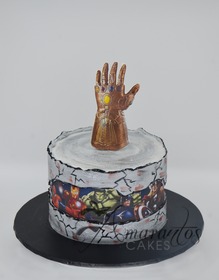 Eggless Marvel Avengers Personalised Happy Birthday Name Cake for Boys by  CakeZone | Gift avengers-cakes Online | Buy Now