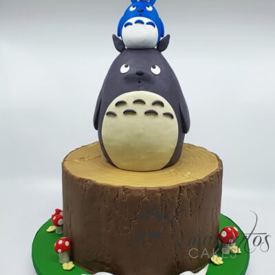 Totoro Cake - AC342 - Amarantos Cakes