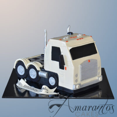 NC484 3D Semi Truck Cake